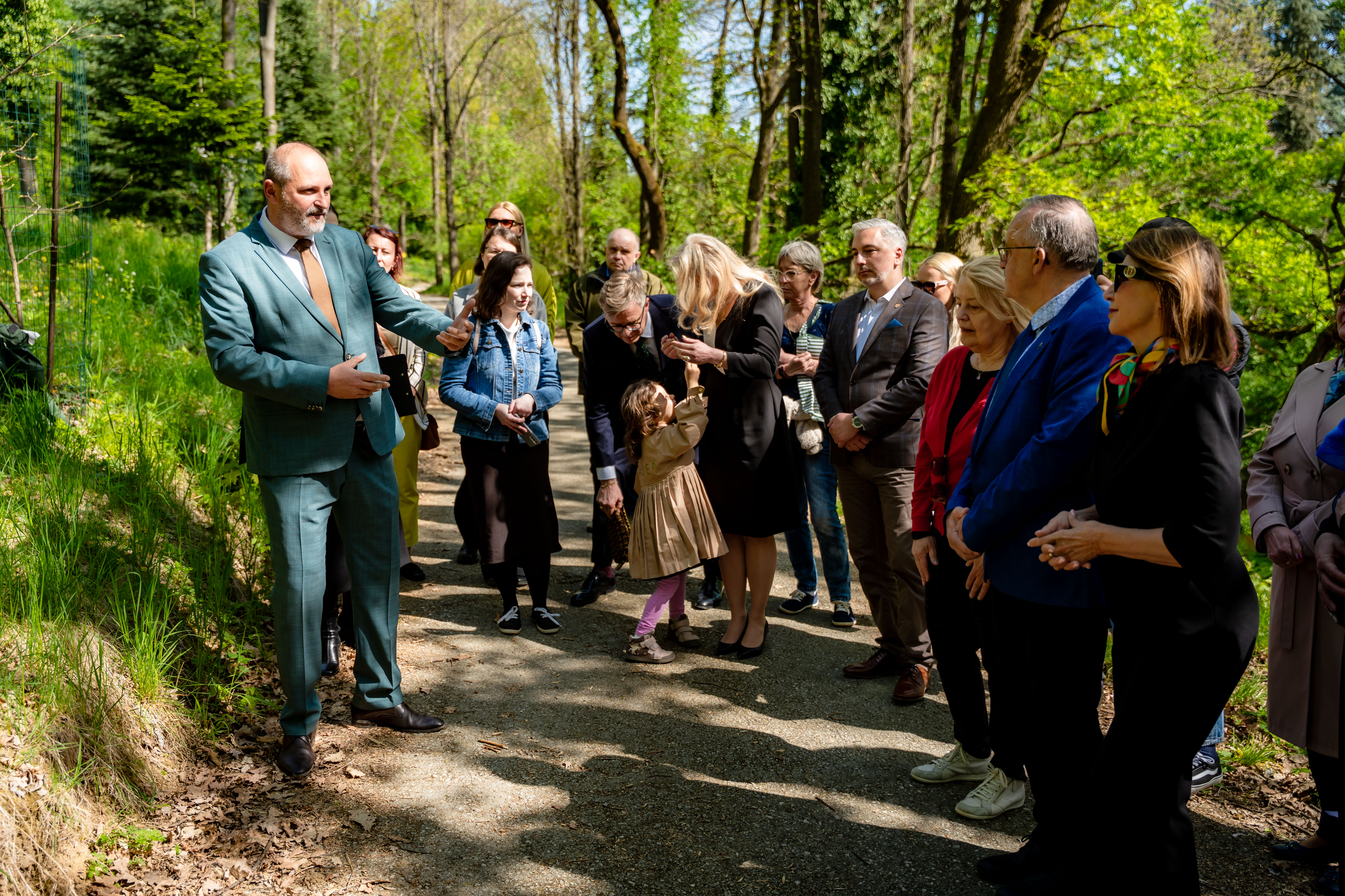 Slavnostne zasadenie stromu do Aleje vyznamnych osobnosti Botanickej zahrady UPJS-1-16